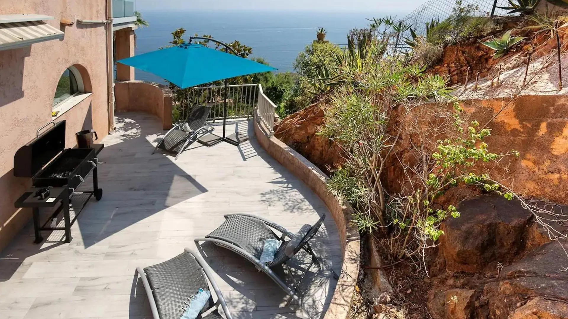 Charming Riviera Villa For 8 Guests Pool & Sea View Antheor-Cap-Roux Holiday home