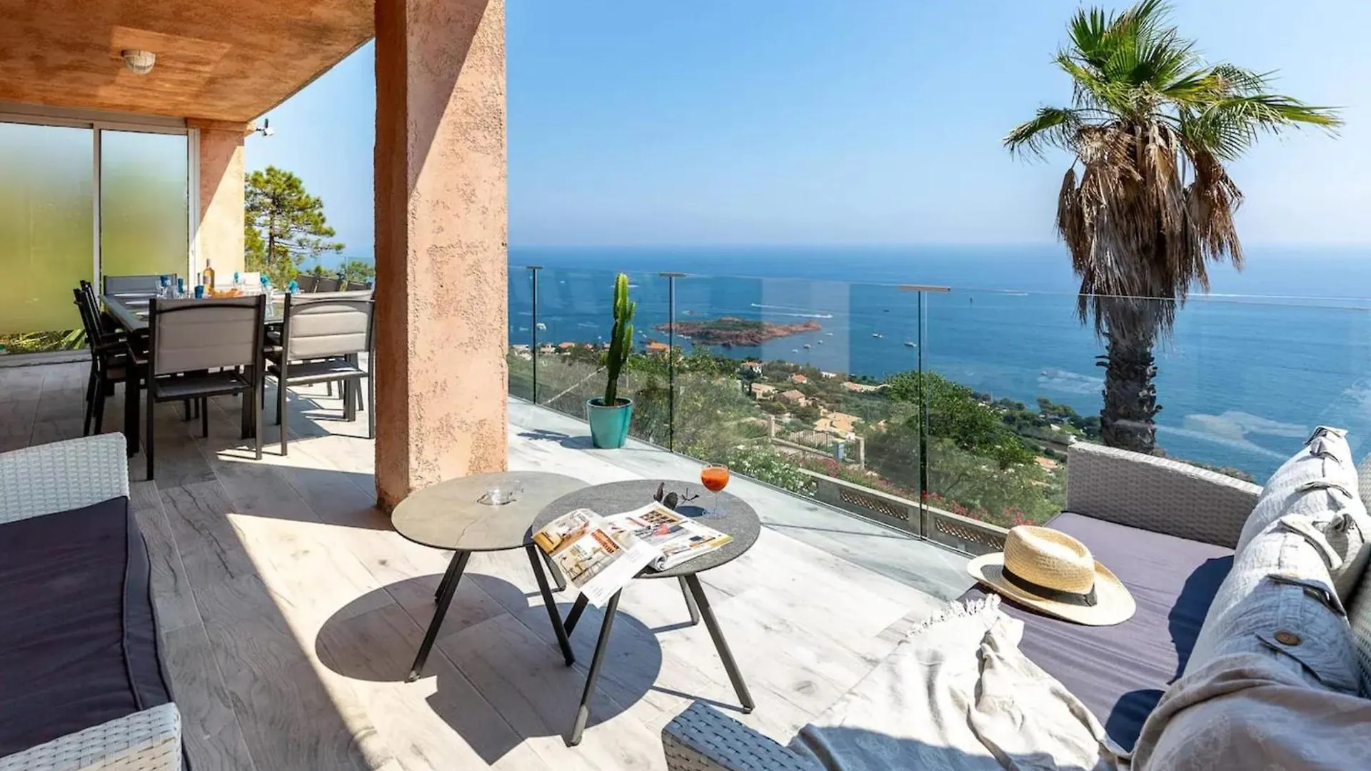 Charming Riviera Villa For 8 Guests Pool & Sea View Antheor-Cap-Roux 0*,  France